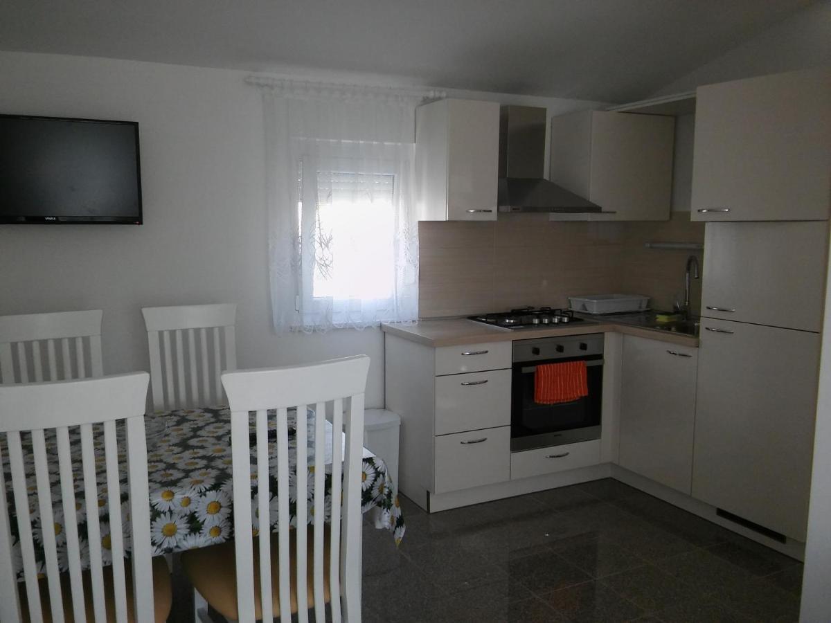 Apartments By The Sea Pag - 11778 帕格 外观 照片