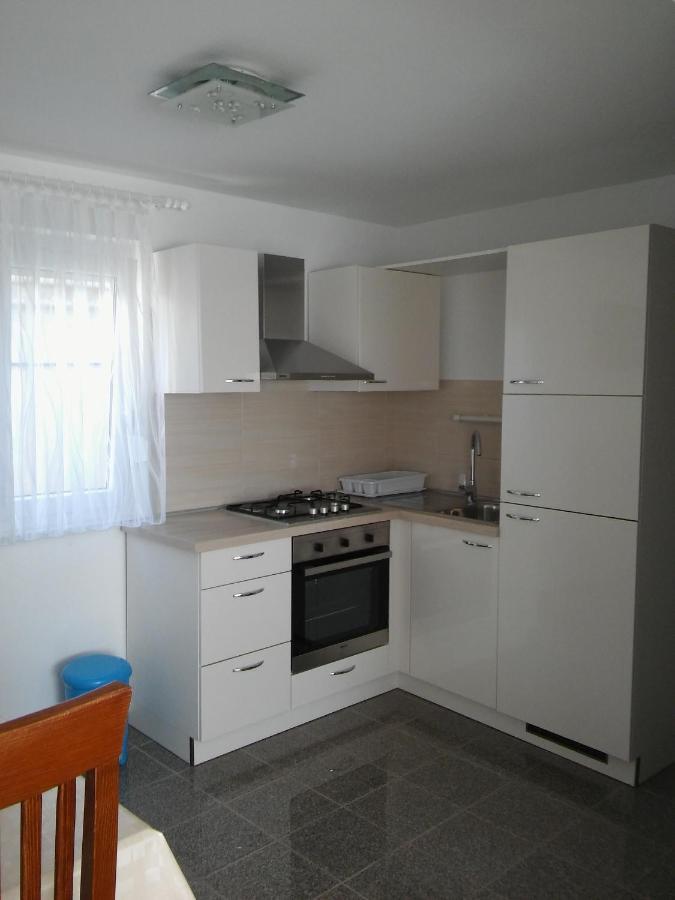 Apartments By The Sea Pag - 11778 帕格 外观 照片